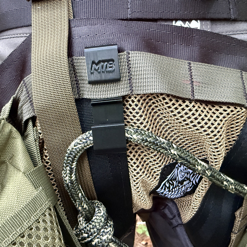 Front view of the SC2 Bridge Clip securing a bridge rope