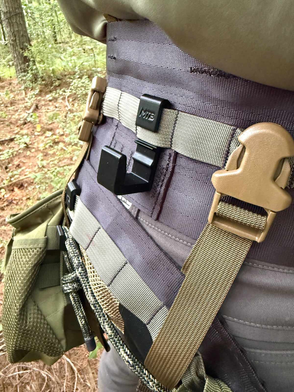 SC3 platform hook installed on MOLLE webbing of a saddle hunting setup